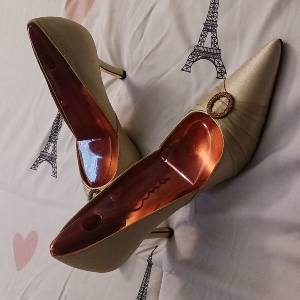 Dressy heels